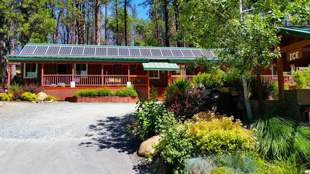 גרובלנד Yosemite Riverside Inn מראה חיצוני תמונה