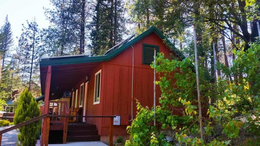 גרובלנד Yosemite Riverside Inn מראה חיצוני תמונה